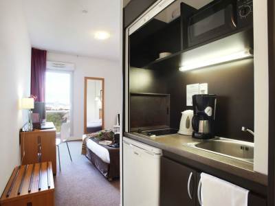 bedroom 5 - hotel appart'hotel odalys bioparc - lyon, france