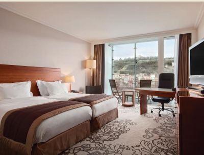 deluxe room 1 - hotel marriott lyon cite internationale - lyon, france