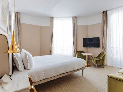 bedroom 2 - hotel boscolo lyon hotel and spa - lyon, france