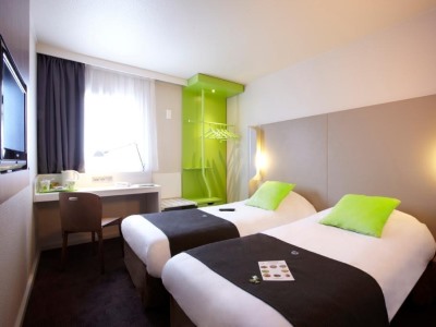 bedroom - hotel campanile lyon ouest tassin - lyon, france