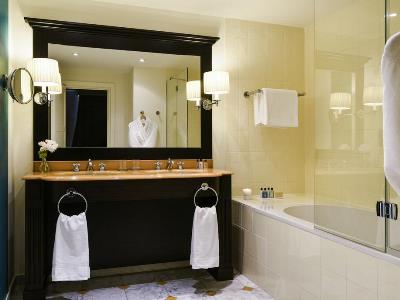 bathroom - hotel grand hotel beauvau - marseille, france
