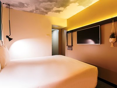 bedroom 1 - hotel ibis marseille centre prefecture - marseille, france