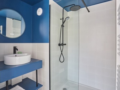 bathroom - hotel appart'hotel odalys city centre euromed - marseille, france