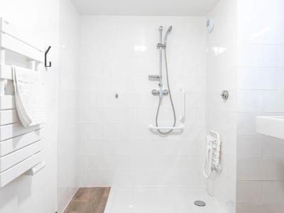 bathroom - hotel kabane montpellier - montpellier, france