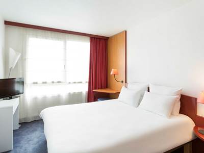 bedroom - hotel novotel suites montpellier - montpellier, france
