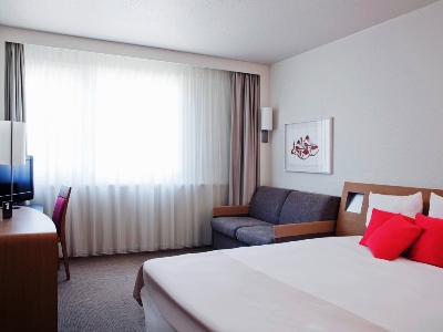 bedroom - hotel novotel mulhouse bale fribourg - mulhouse, france