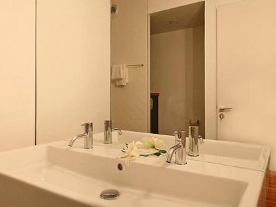bathroom - hotel amiral nantes - nantes, france