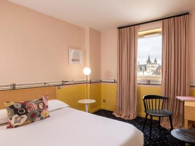 bedroom 5 - hotel l'hotel - nantes, france
