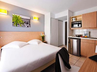 bedroom - hotel aparthotel adagio access nice magnan - nice, france