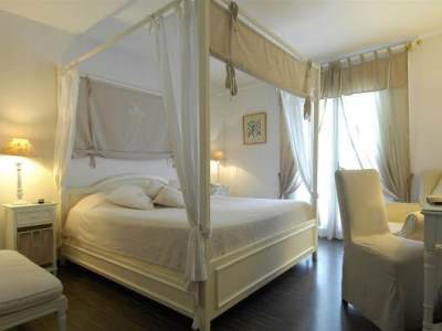 bedroom - hotel best western l'orangerie - nimes, france