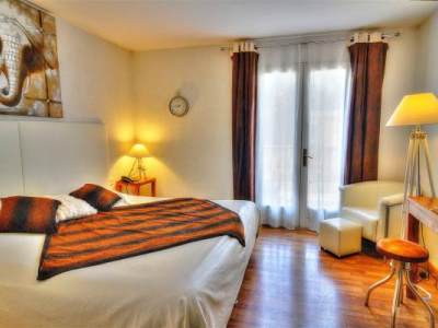 bedroom 6 - hotel best western l'orangerie - nimes, france