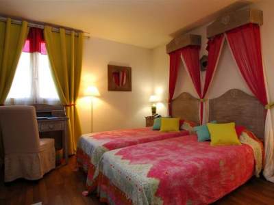 bedroom 7 - hotel best western l'orangerie - nimes, france