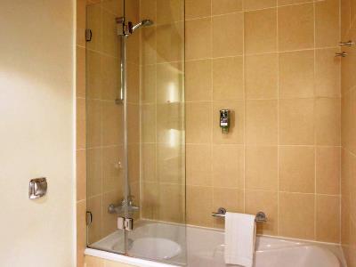 bathroom - hotel mercure orleans centre - orleans, france