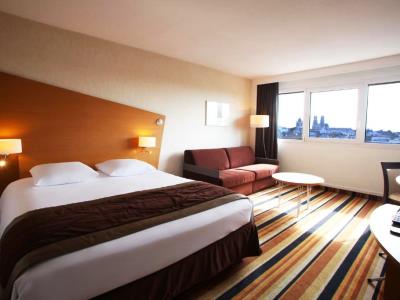 bedroom 1 - hotel mercure orleans centre - orleans, france