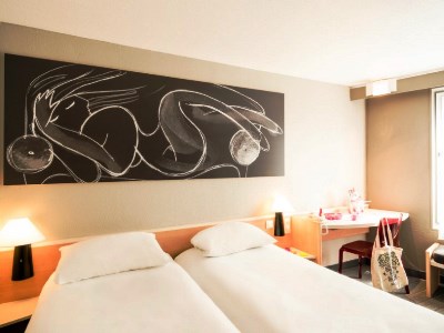 bedroom 2 - hotel ibis orleans centre foch - orleans, france
