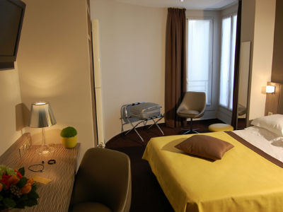 bedroom 2 - hotel acropole porte d'orleans - paris, france