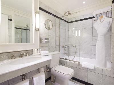 bathroom - hotel le dokhan's, a tribute portfolio hotel - paris, france