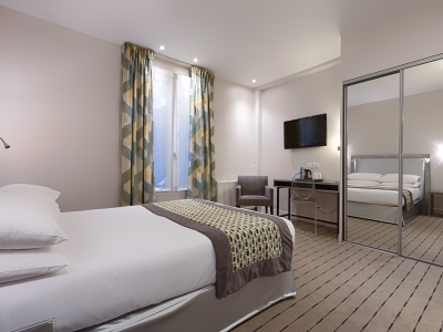 bedroom 2 - hotel a la villa des artistes - paris, france