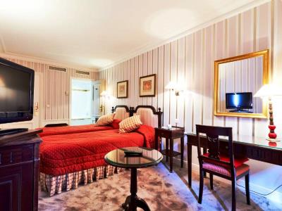 bedroom 1 - hotel golden tulip washington opera - paris, france