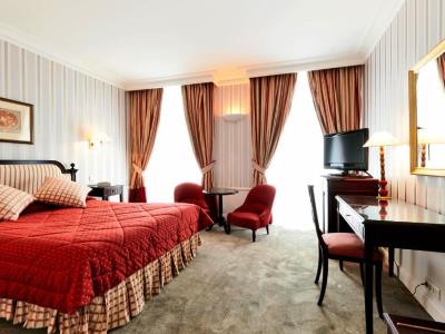 bedroom 2 - hotel golden tulip washington opera - paris, france