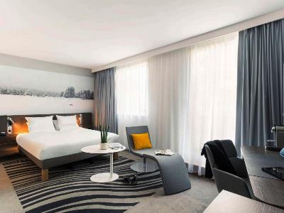 bedroom 1 - hotel novotel gare montparnasse - paris, france