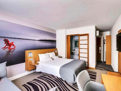 bedroom 2 - hotel novotel gare montparnasse - paris, france
