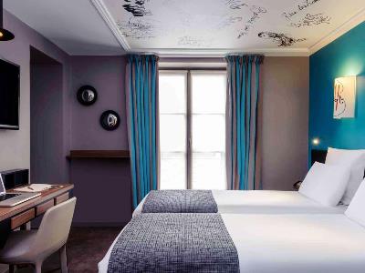 bedroom 2 - hotel mercure paris opera grands boulevards - paris, france