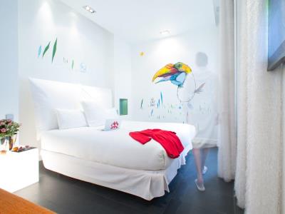 bedroom - hotel 1k paris - paris, france