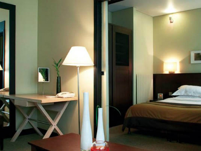 bedroom - hotel bel ami - paris, france