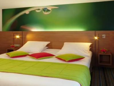 bedroom 1 - hotel mercure quimper centre - quimper, france