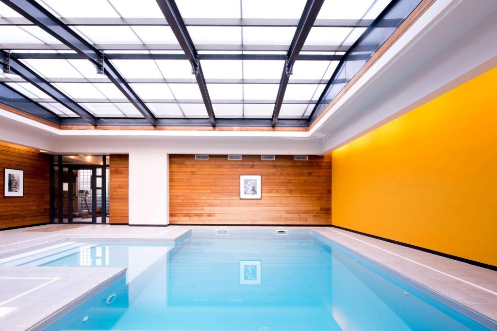 indoor pool - hotel best western premier de la paix - reims, france