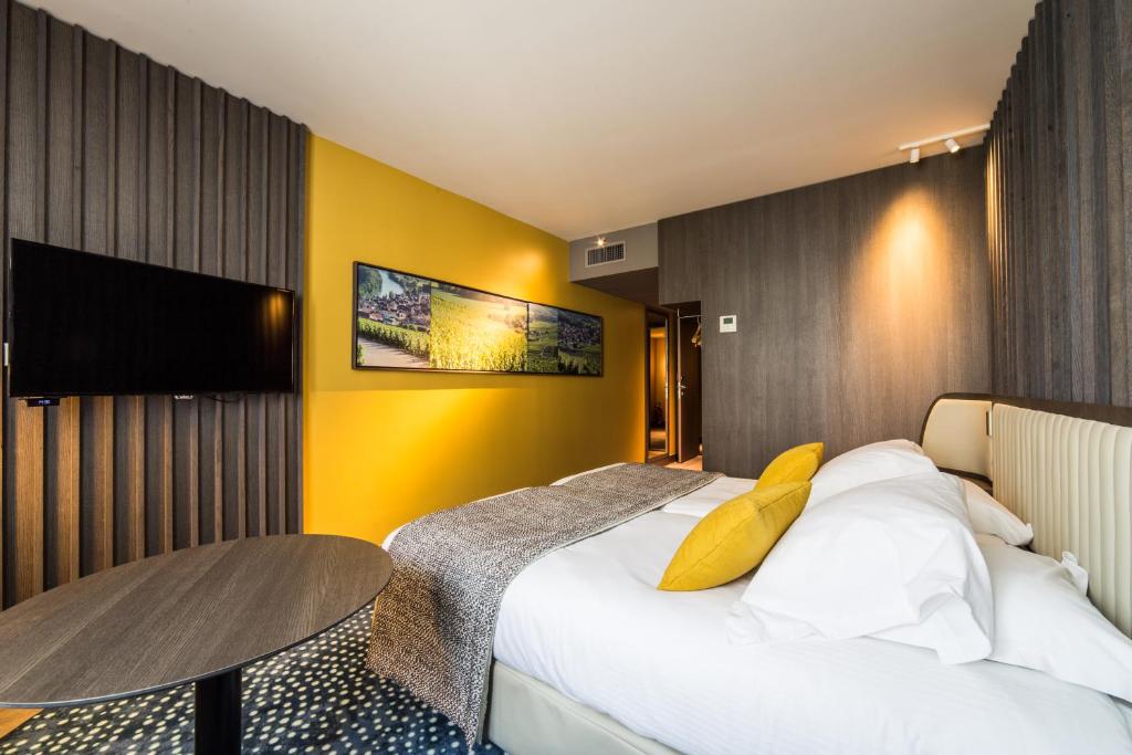 bedroom 2 - hotel best western premier de la paix - reims, france
