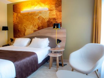 bedroom 2 - hotel holiday inn reims city centre - reims, france