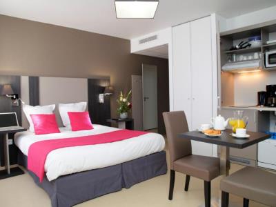 bedroom - hotel appart'hotel odalys city lorgeril - rennes, france