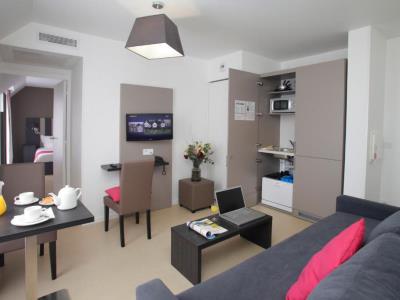 bedroom 2 - hotel appart'hotel odalys city lorgeril - rennes, france