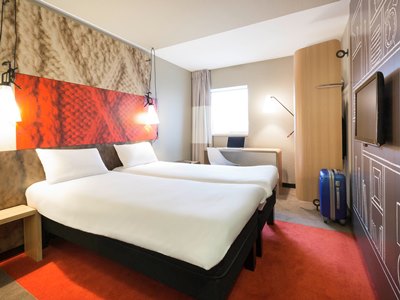 bedroom 1 - hotel ibis rennes centre gare sud - rennes, france