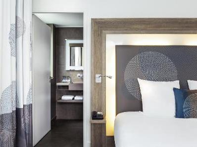 bedroom - hotel novotel rennes centre gare - rennes, france