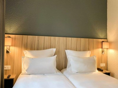 bedroom 1 - hotel le bois d'imbert - rocamadour, france