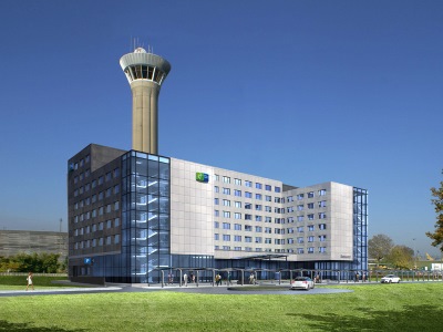 exterior view - hotel holiday inn express paris - cdg airport - roissy, france