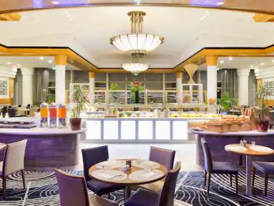 restaurant 2 - hotel hilton paris charles de gaulle airport - roissy, france