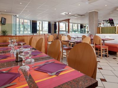 restaurant - hotel geographotel paris - roissy cdg airport - roissy, france