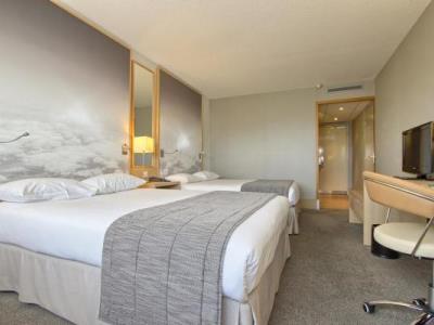 bedroom - hotel hotel inn paris cdg airport - roissy, france