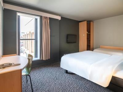 bedroom 2 - hotel b and b hotel rouen centre rive gauche - rouen, france