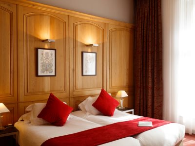 bedroom 1 - hotel de bourgtheroulde - rouen, france