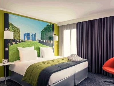 bedroom 2 - hotel mercure paris ouest - st germain en la, france