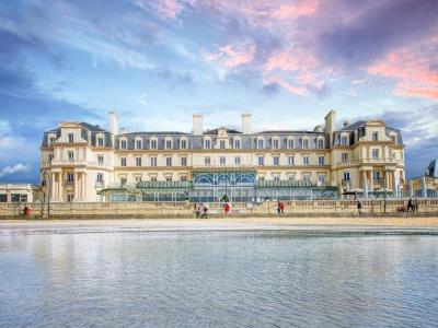 exterior view - hotel grand hotel des thermes - st malo, france