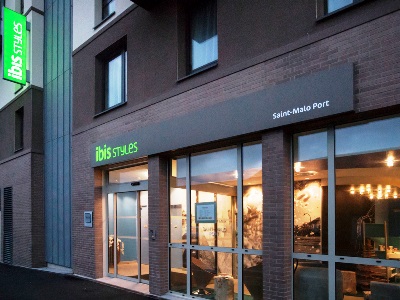 exterior view - hotel ibis styles saint malo port - st malo, france