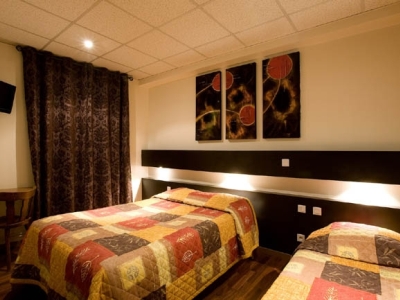bedroom 1 - hotel esplanade - strasbourg, france