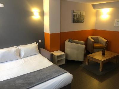 bedroom - hotel adonis strasbourg - strasbourg, france