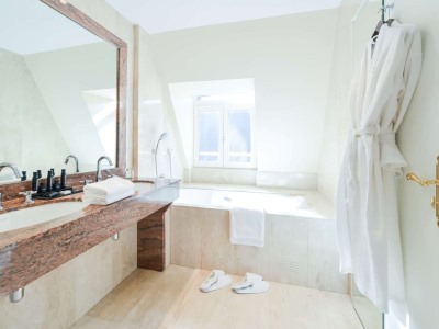 bathroom - hotel regent contades,bw premier collection - strasbourg, france
